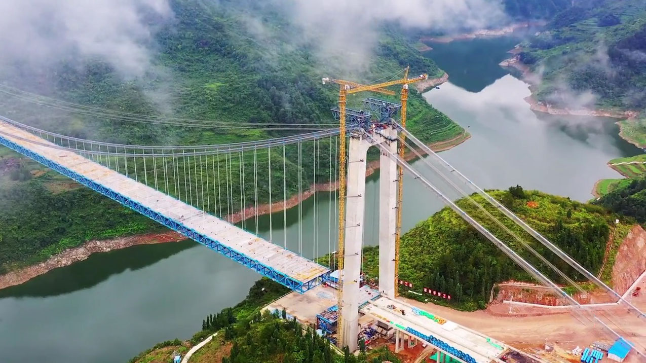 Kaizhouhu BridgeTowerWater.jpg