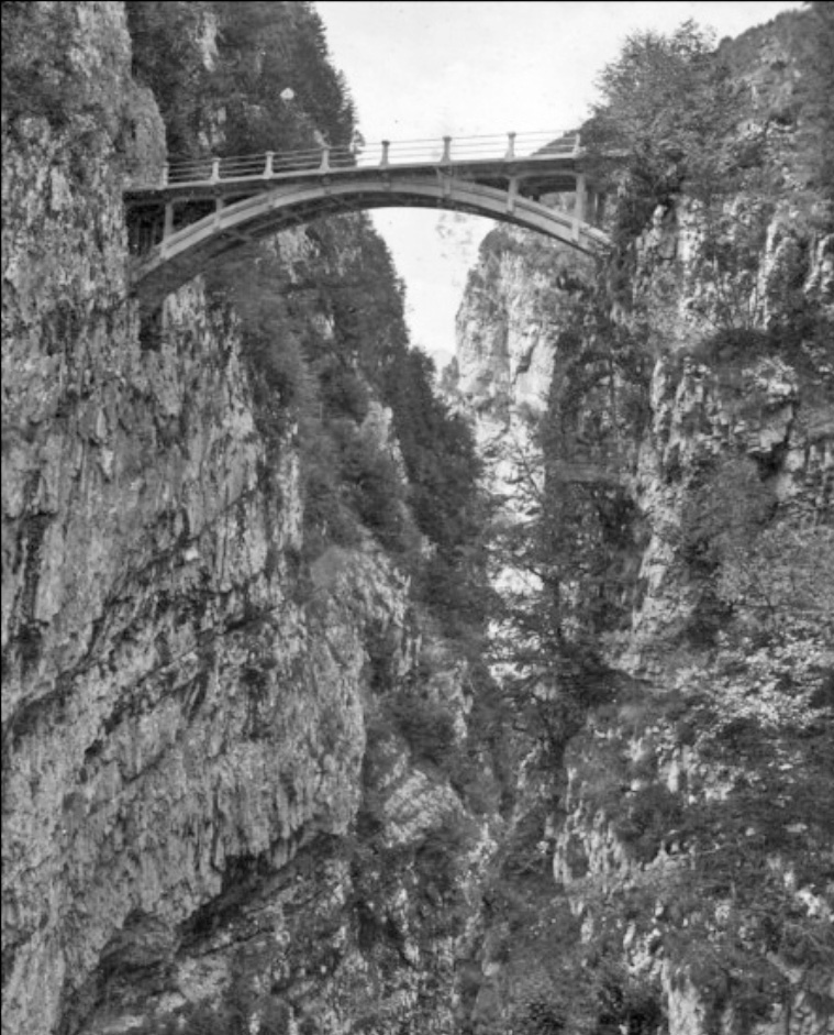 Ponte del colomber Vajont.jpg