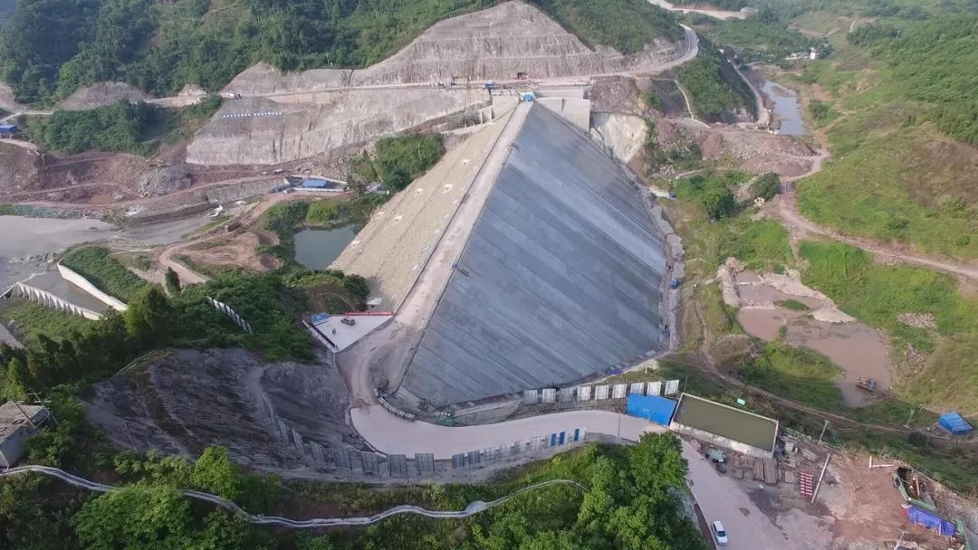 Guanjingkou Dam.jpeg