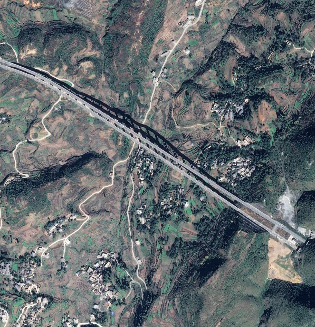 Tianba Bridge Biwei Satellite.jpg