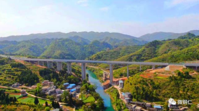 Jiangyu Expressway Doutanhe Bridge陡滩河特大桥.jpg