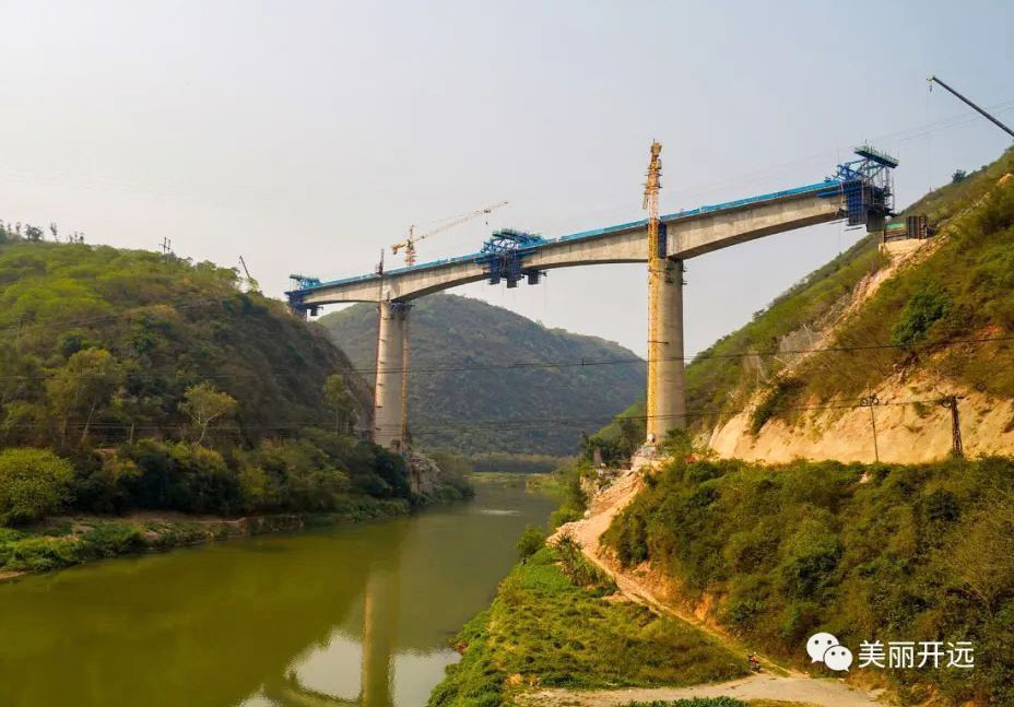 Nanpanjiang Railway Bridge Mimeng2.jpg