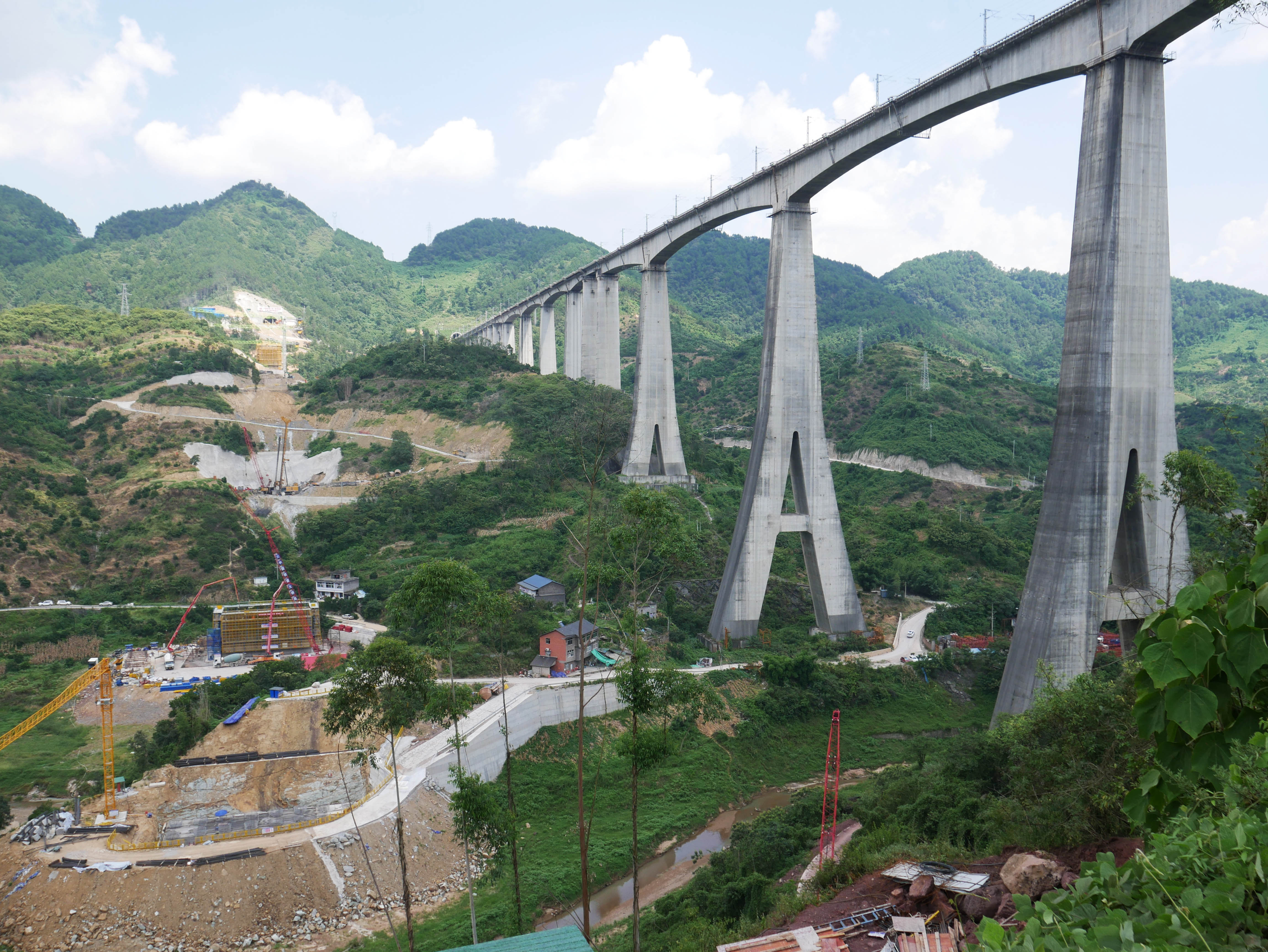 Caijiagou Railway Bridge YuwanViews.JPG