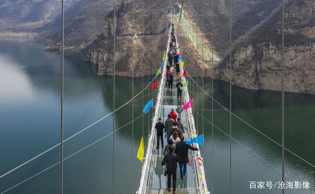 Huanghe Sanxia Glass Footbridge9.jpg