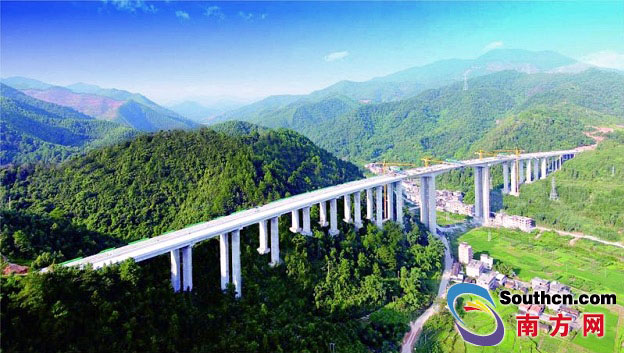 Longmen Bridge Longhuai High.jpg