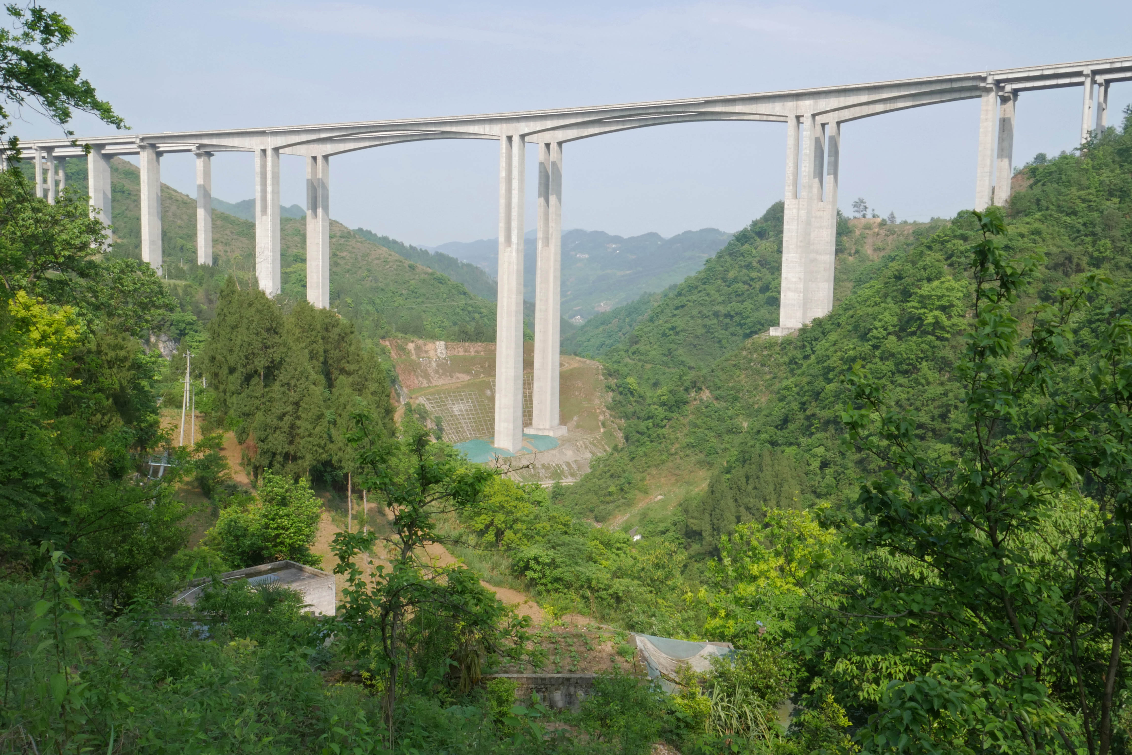 QingchiMediumWide.JPG