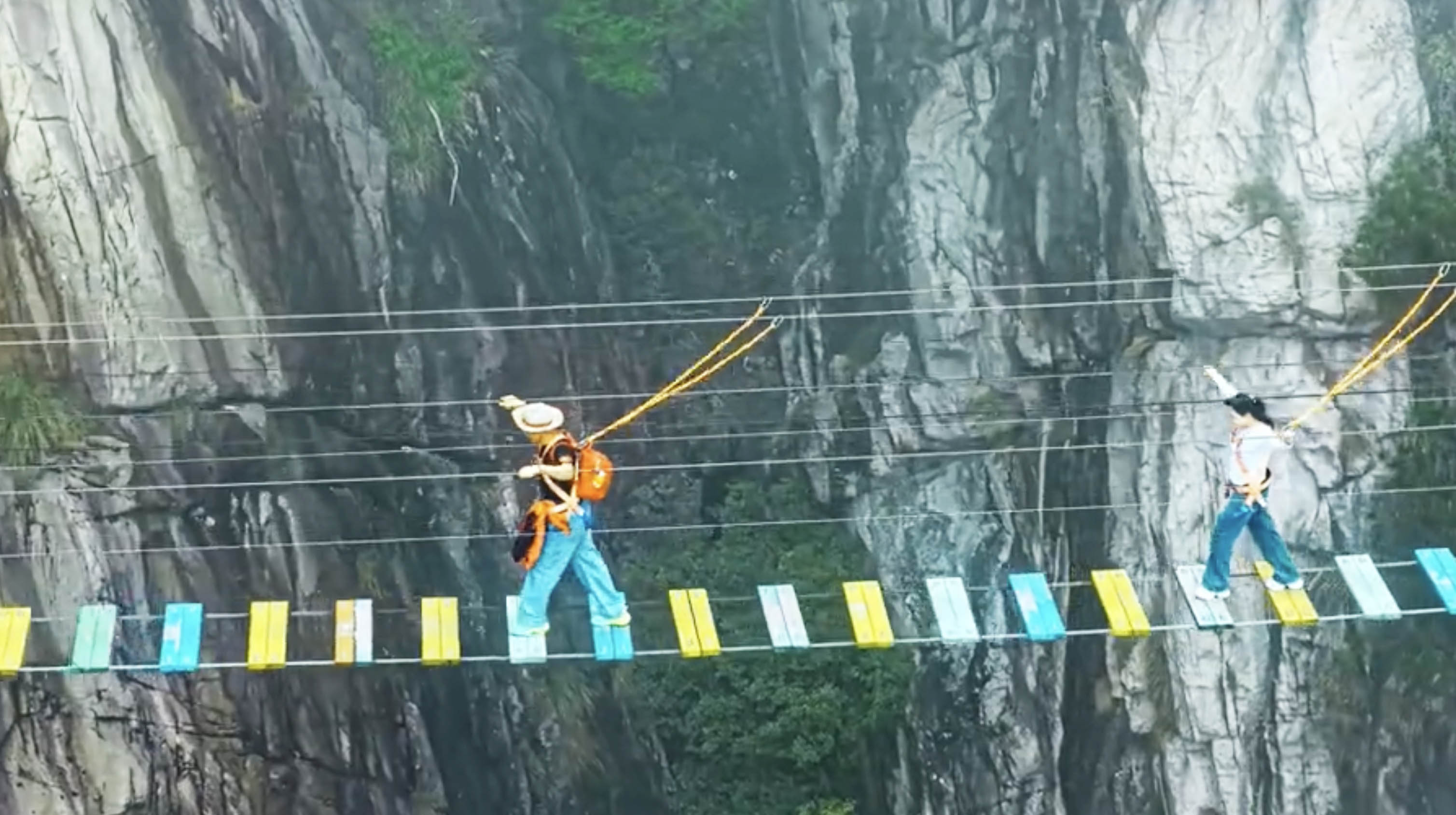 Mingtangshan ViaFerrata.jpg