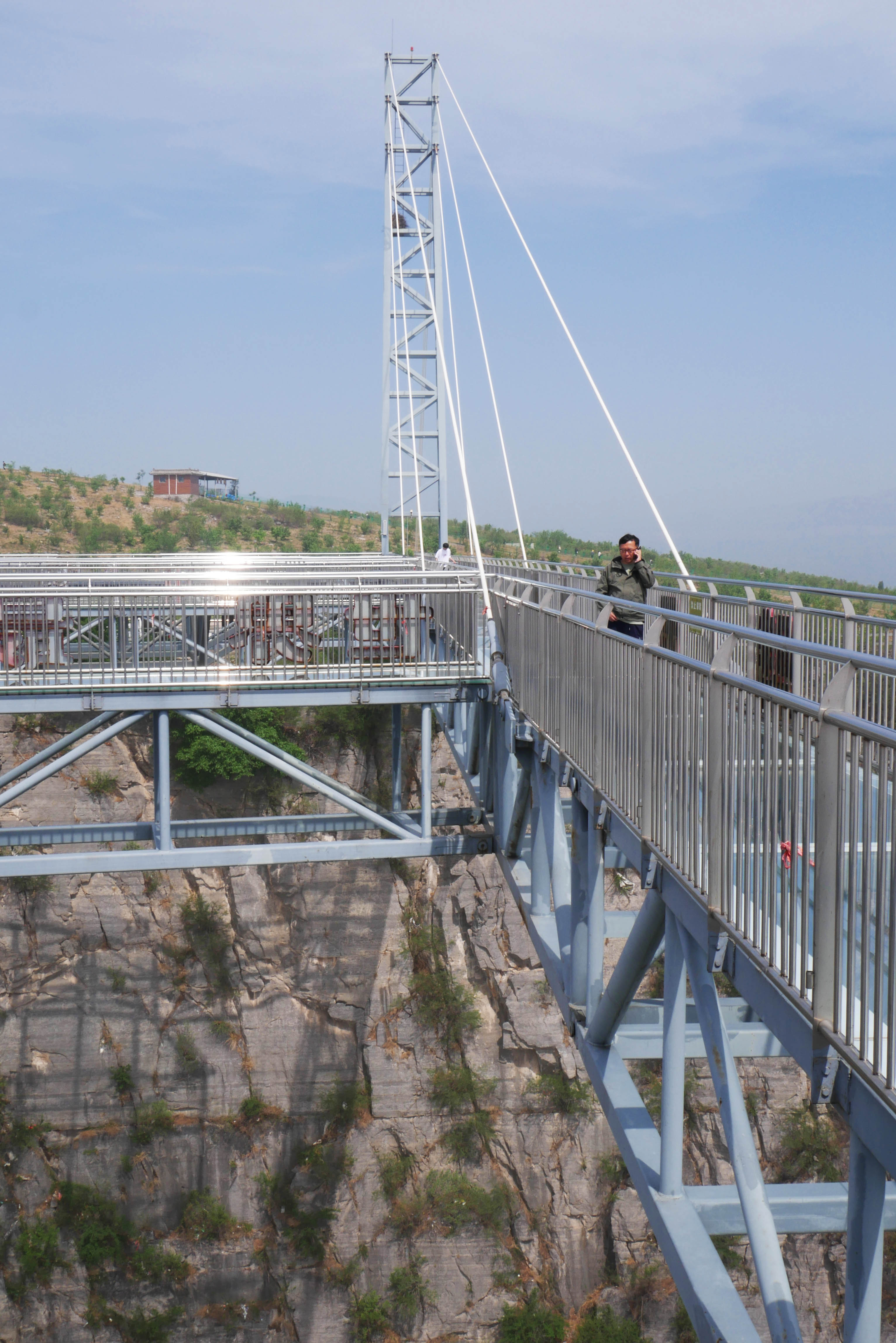 YunmengshanPlatformCliff.JPG