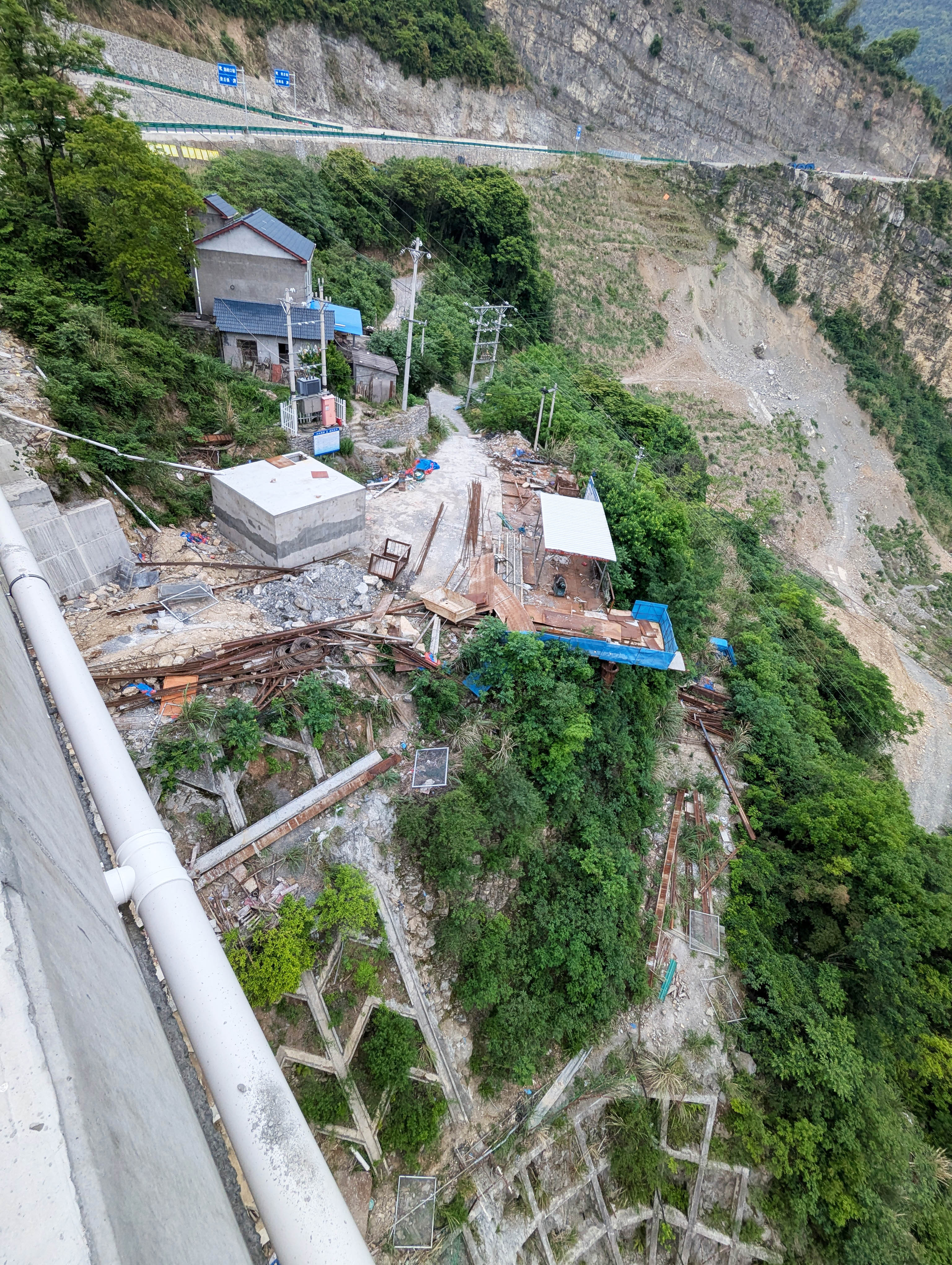 Qingjiang Bridge TianchikouSlope.jpg