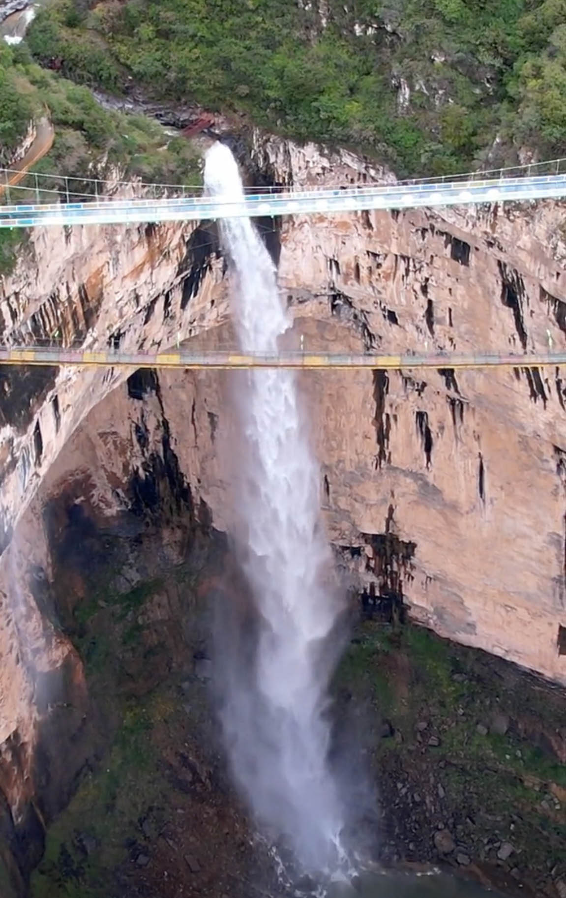 TianjishanWaterfallDrone4.jpg
