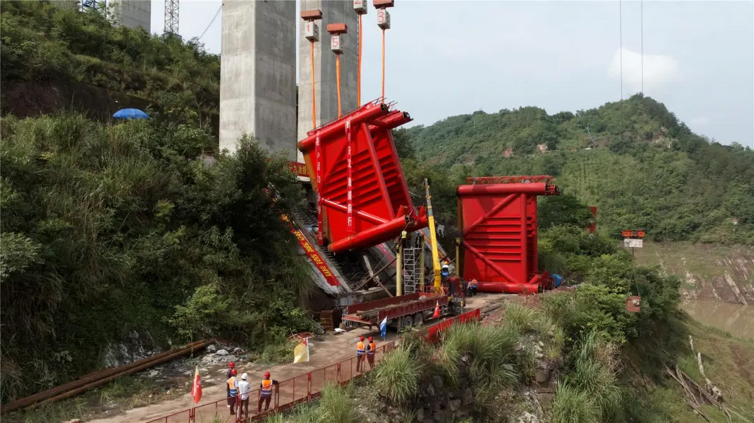 Modaoxi Bridge JianglongLift.jpg