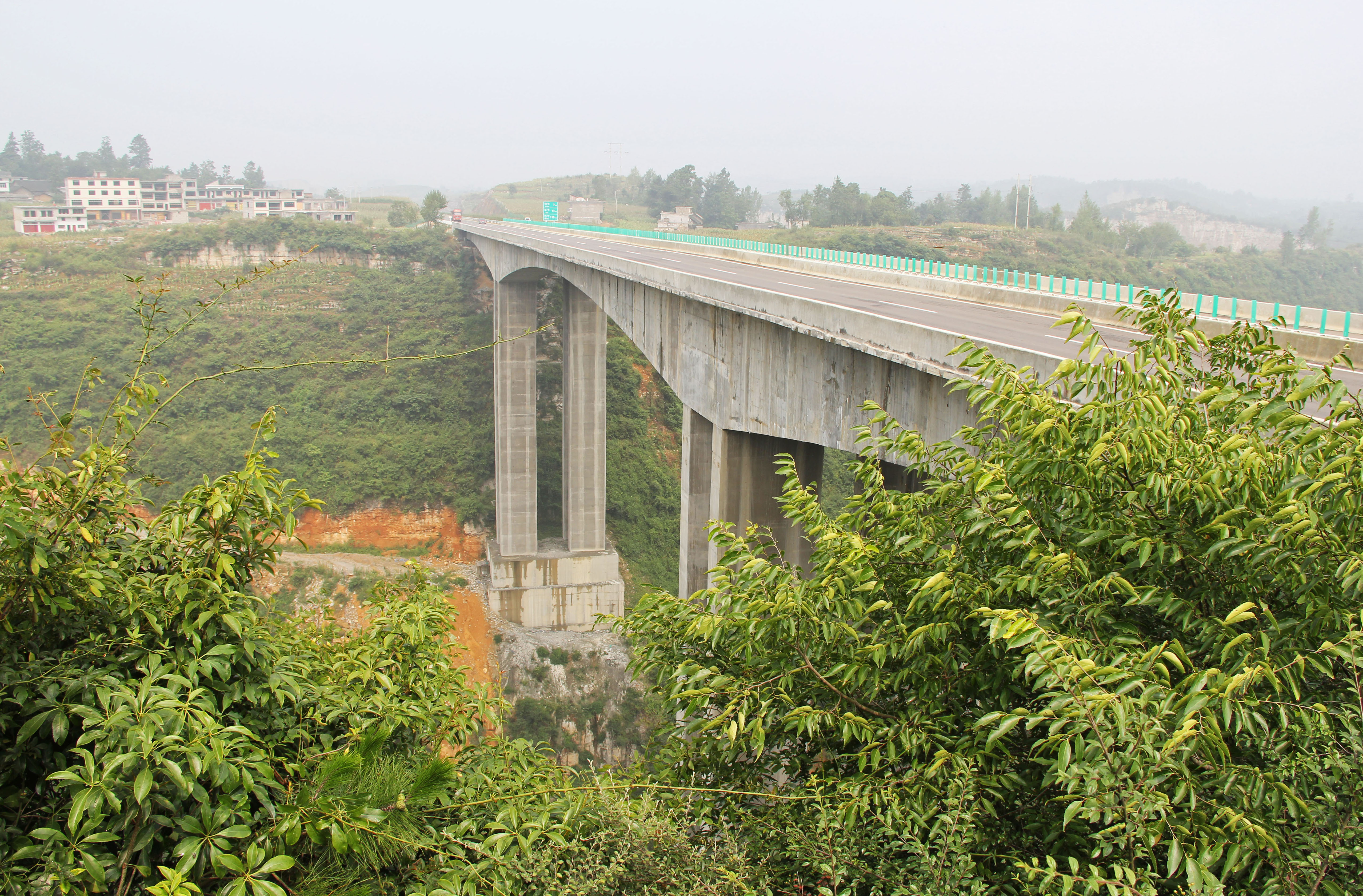 File:LuojiaoheBeamSide.jpg