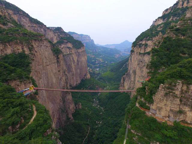 Tianjishan FootbridgeOvercast.jpg