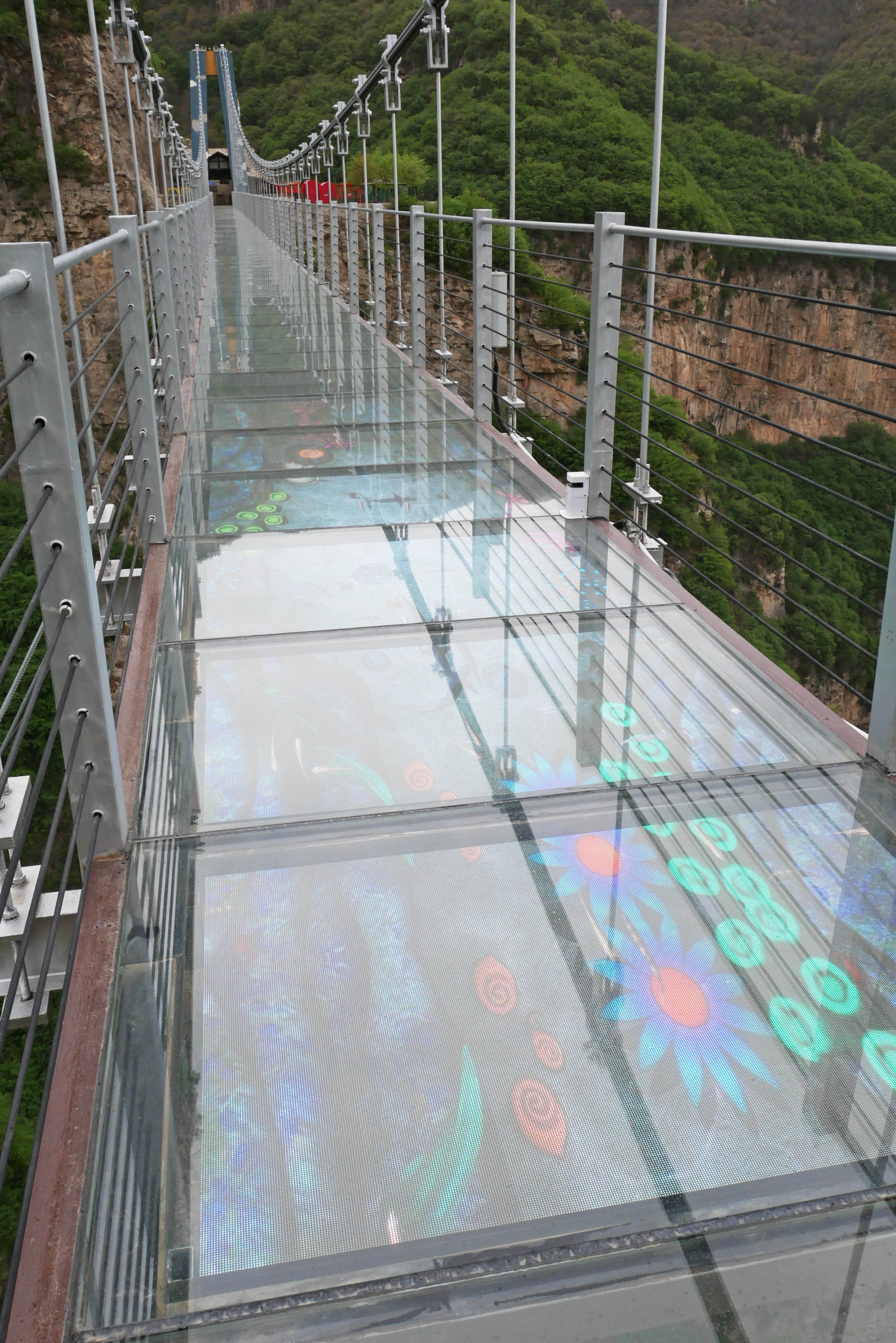 Yunqiushan GlassFlowers.JPG