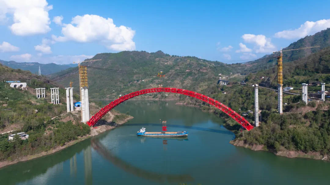 Modaoxi Bridge JianglongClosure.jpg