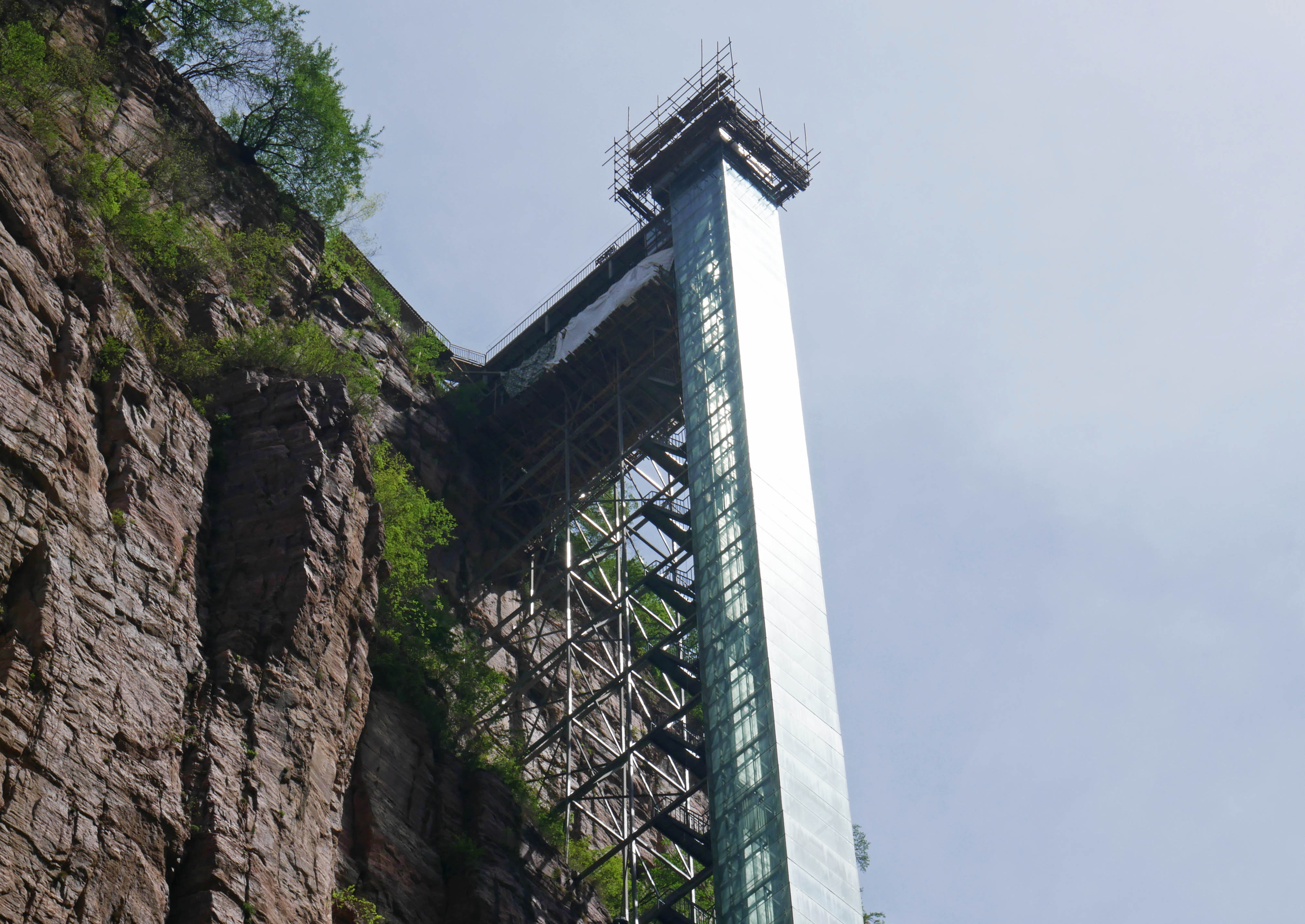 Baligou ScenicElevatorSmallLonglensSky.JPG