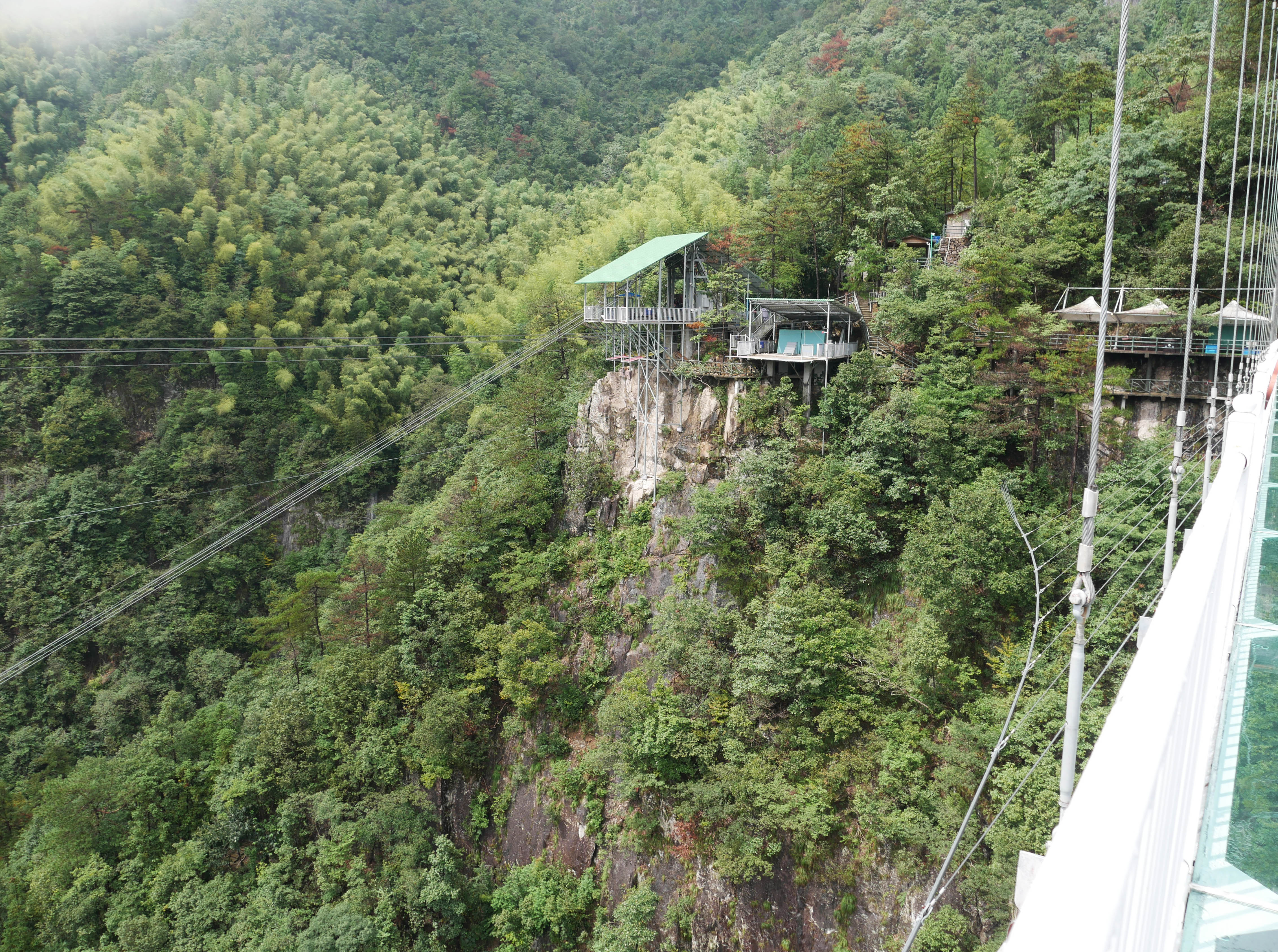 LingjiangyuanRopewayDown.JPG